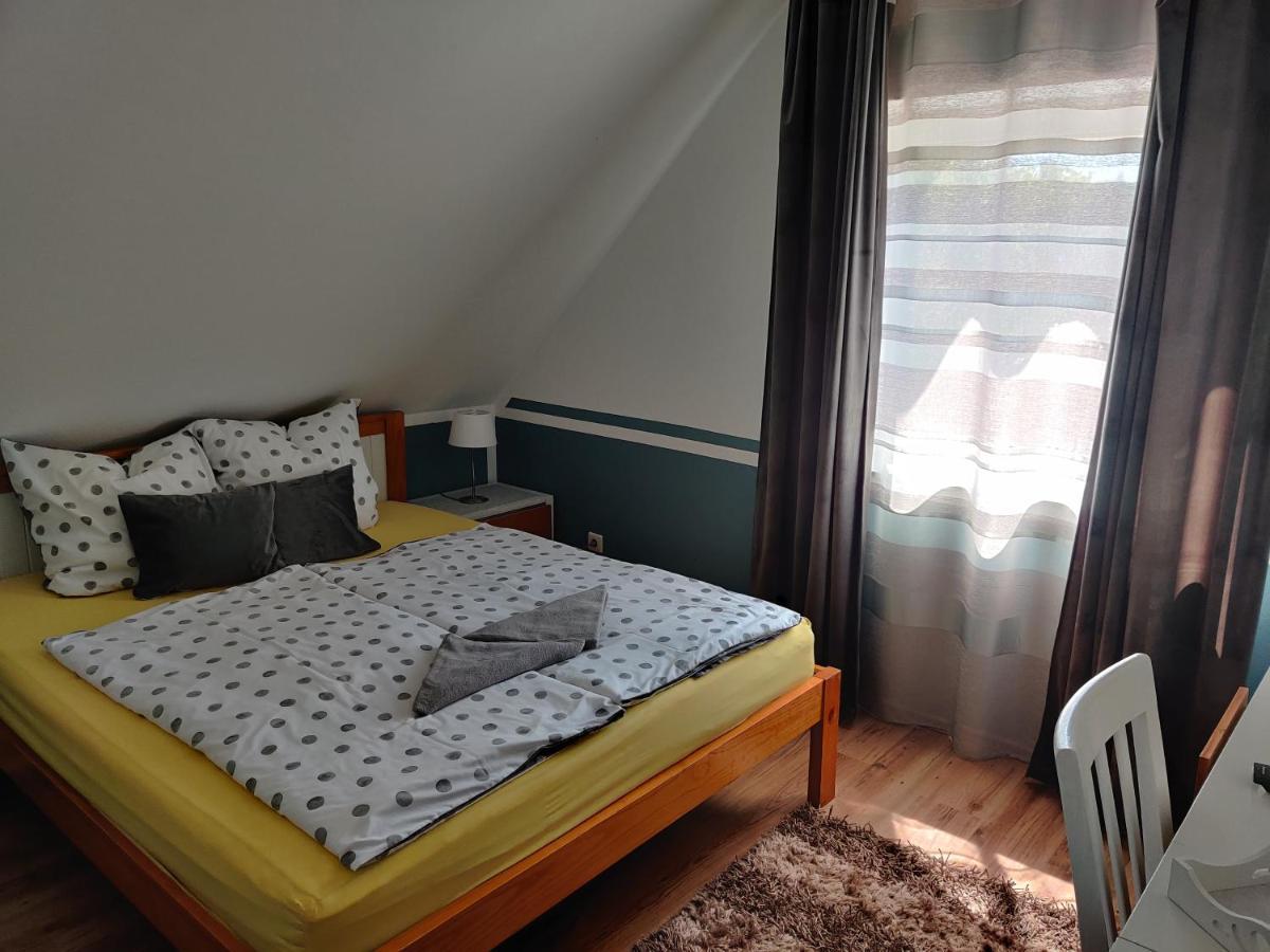 Villa Itália Guest House Siófok Esterno foto