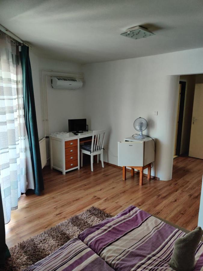 Villa Itália Guest House Siófok Esterno foto