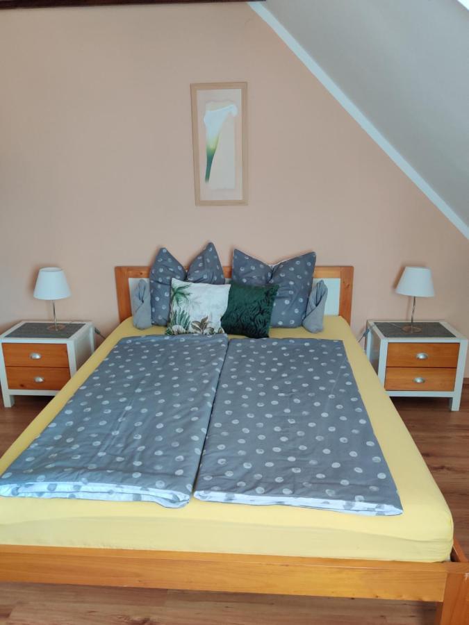 Villa Itália Guest House Siófok Esterno foto